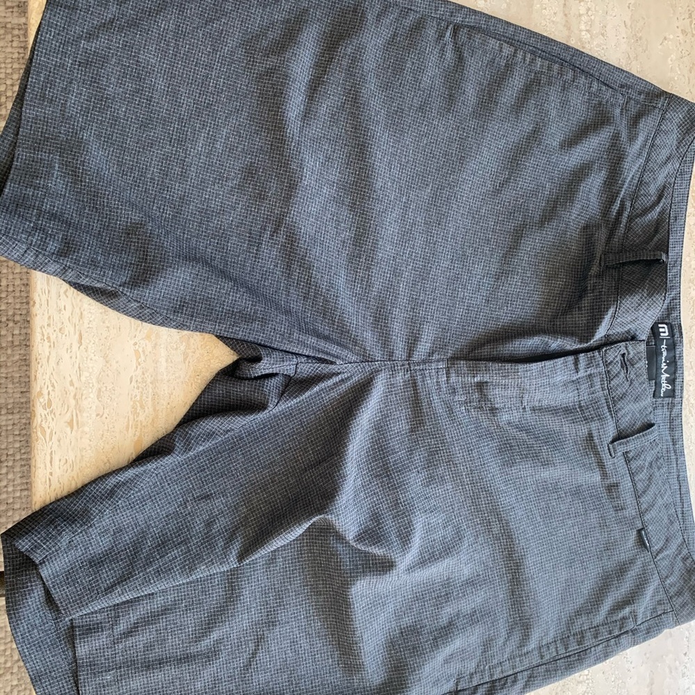 Travis Matthew Shorts Size 36